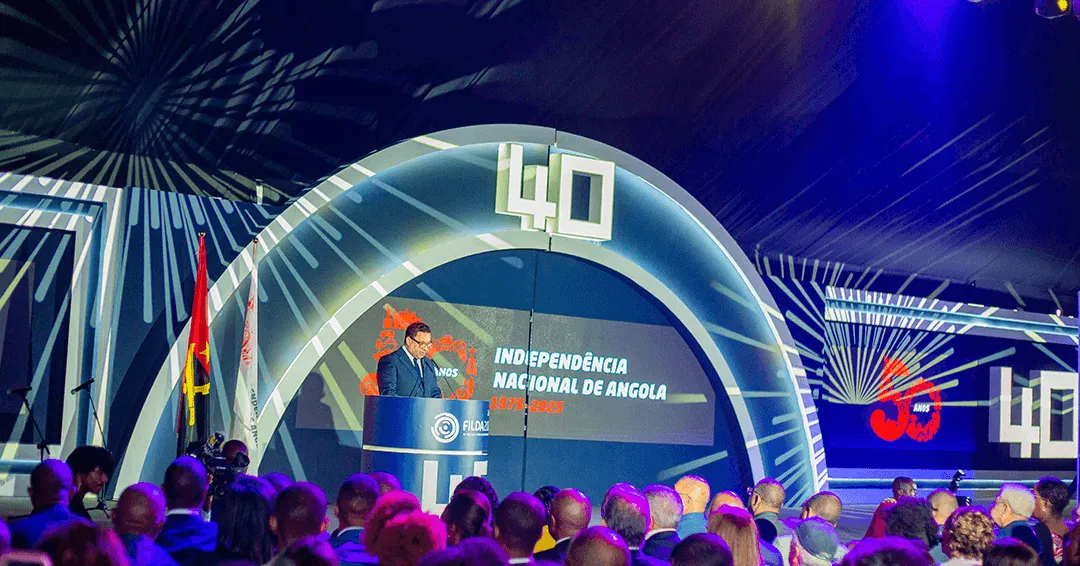 Palco institucional da FILDA 2025